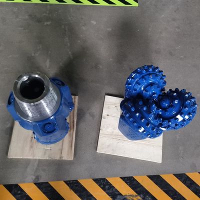 11 5/8 &quot;Tricone Roller Cone Drill Bits สำหรับการขุดถ่านหิน / การขุดเจาะเหมืองหิน