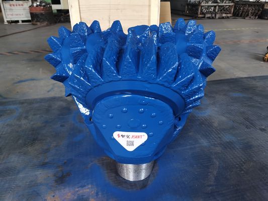 558.8 มม. IADC 127 ฟันเหล็ก Tricone Bit สำหรับการขุดเจาะบ่อน้ำและน้ำมัน