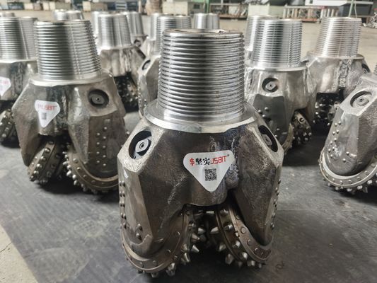 โรงงาน 12 นิ้ว IADC537 Tricone โรเลอร์ Cone Bit สําหรับเจาะน้ํามัน
