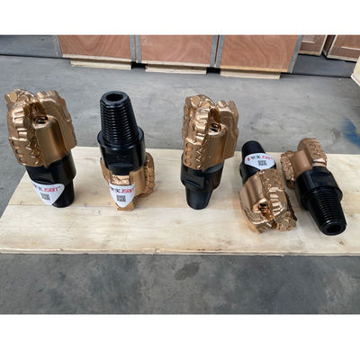 โรงงาน 3 ใบมีด 117mm 4 5/8 นิ้ว PDC Bit สําหรับการเจาะบ่อน้ํา