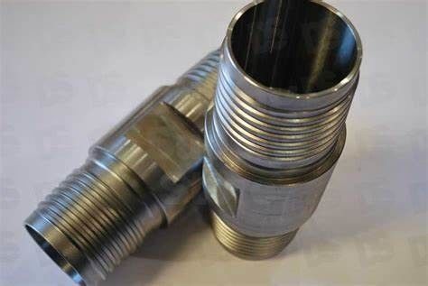 กระเป๋าเหล็ก Crossover Sub Drilling ปรับปรุงตามความต้องการสําหรับการรักษาพื้นผิว