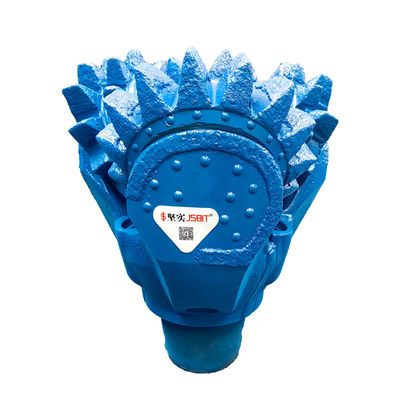 จําหน่ายจากโรงงานโดยตรง IADC217 17.5 นิ้วเหล็กฟัน Tricone Bit